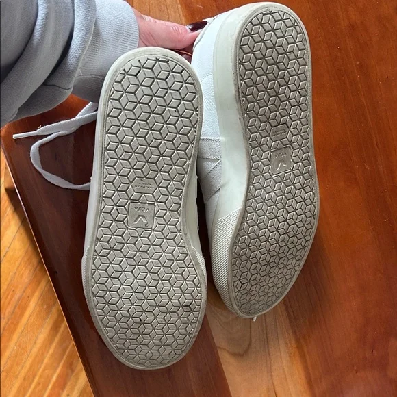 VEJA Women’s Campo Sneakers, White - Picture 6 of 6